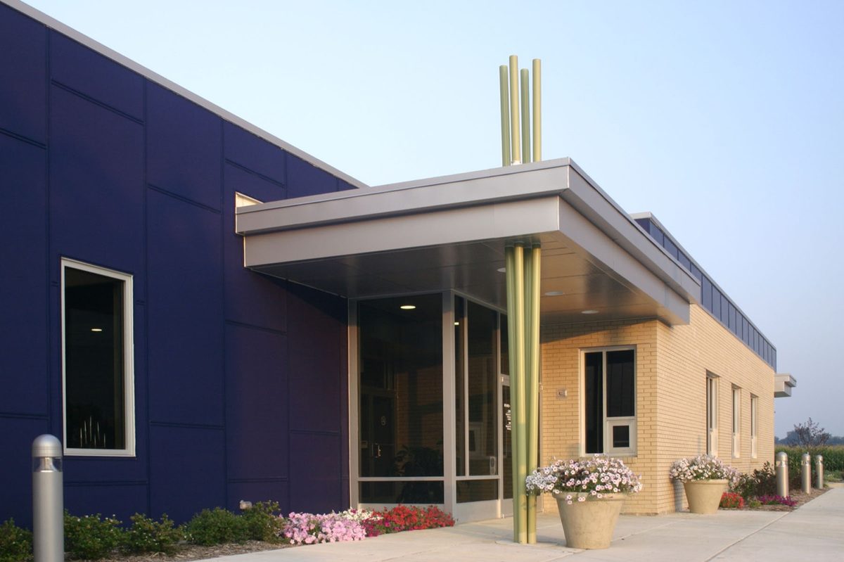 Peoples Bank entry canopy